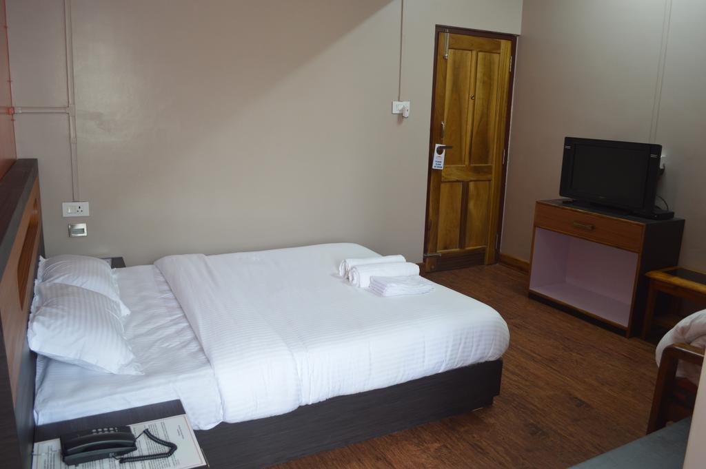 Orange Homestay Shillong Kültér fotó
