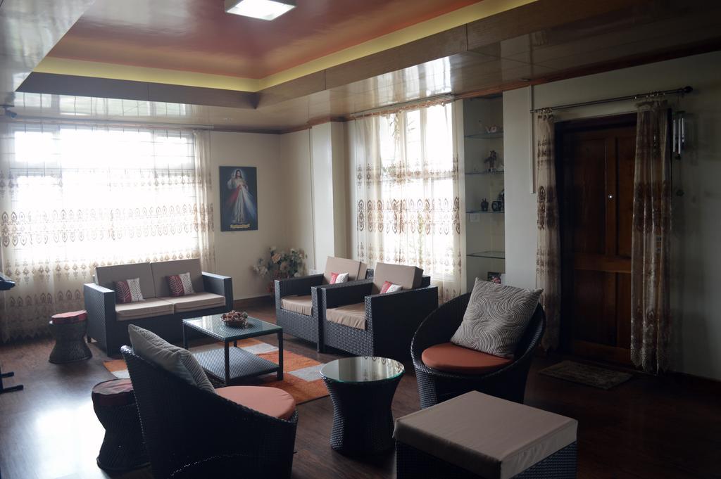 Orange Homestay Shillong Kültér fotó