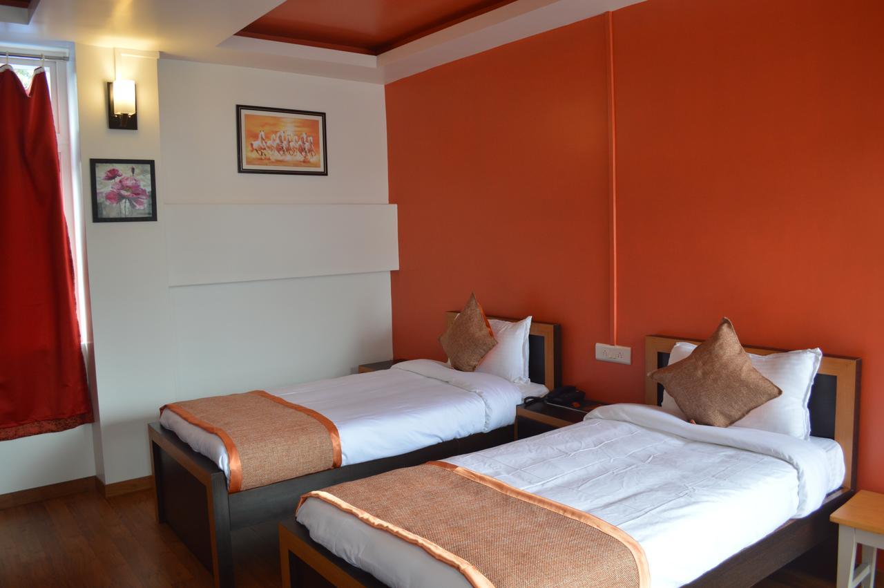 Orange Homestay Shillong Kültér fotó
