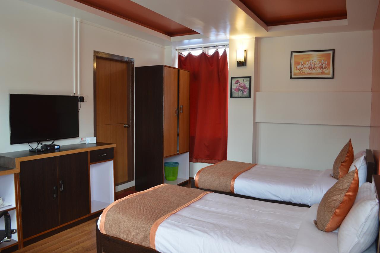 Orange Homestay Shillong Kültér fotó